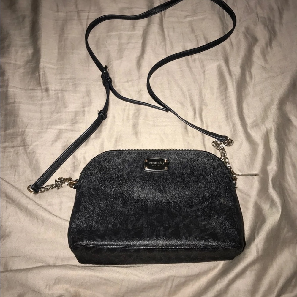 Black Michael Kors Crossbody